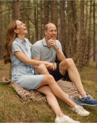 Kate Middleton Denim Blue Dress H&M/L.O.G.G. Gr. 36/S - Bild 1 von 4