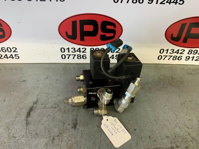 Hydraulik Steuerventil TCA13897 / 158B6393 X John Deere 2500A ....120£ + MwSt.