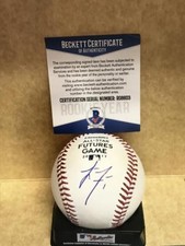 LUCIUS FOX  RAYS ROOKIE YEAR SIGNED 2017 FUTURES BASEBALL  BECKETT R08603