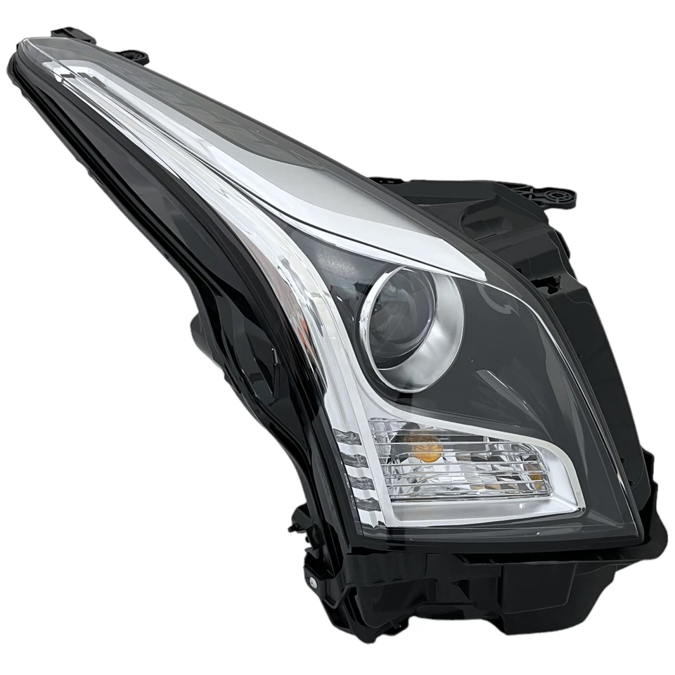 Faro (con bombilla) diestro para pasajeros Cadillac ATS 2013-18 [halógeno] Foto 4 de 4