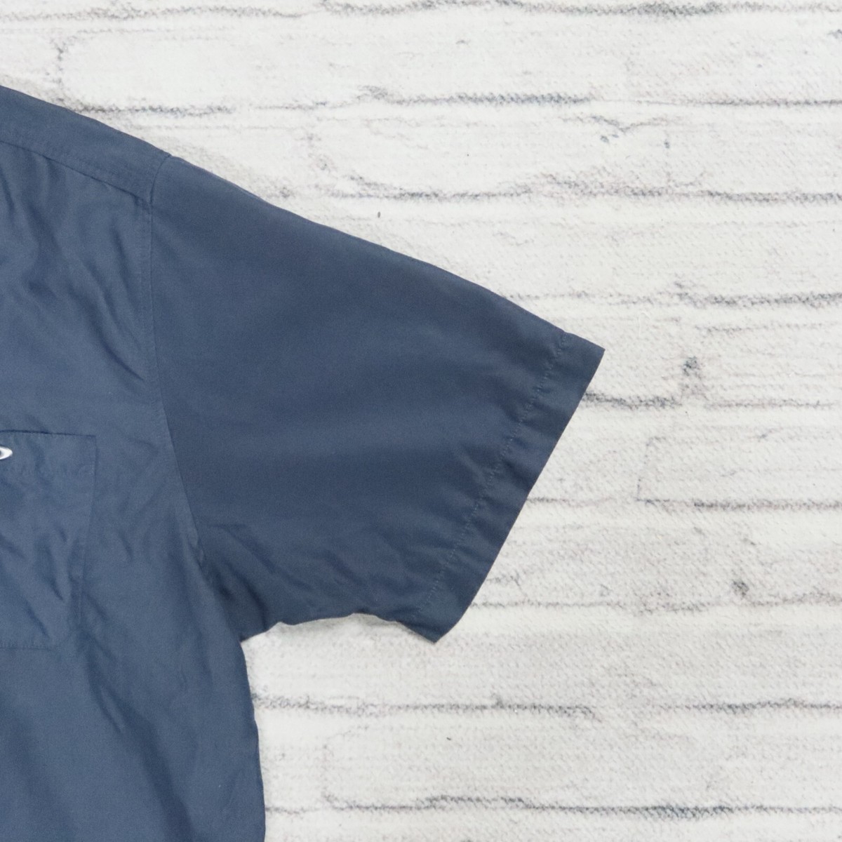 Vintage Y2K Oakley Button Shirt Size XL Navy Rayon | eBay Vintage Y2K Oakley Button Shirt Size XL Navy Rayon | eBay