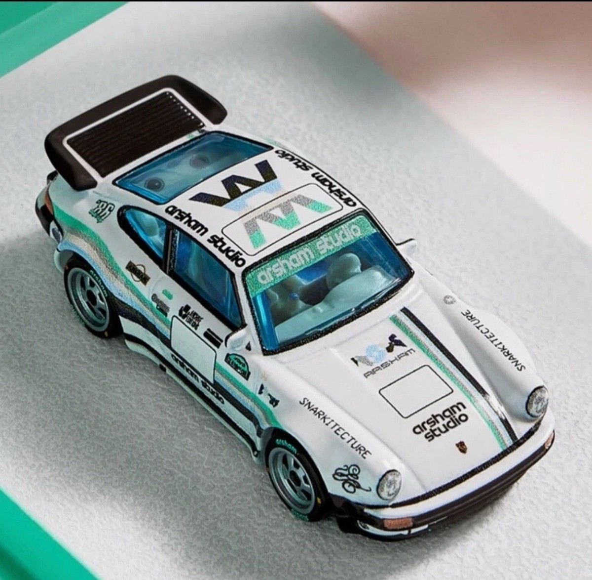 ミニカー Hot Wheels x Daniel Arsham Lap 3 Hot Wheels x Daniel Arsham - Lap 3