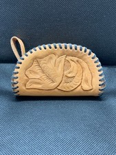 Vintage Carved Floral Leather Change Coin Purse Zipper Closure