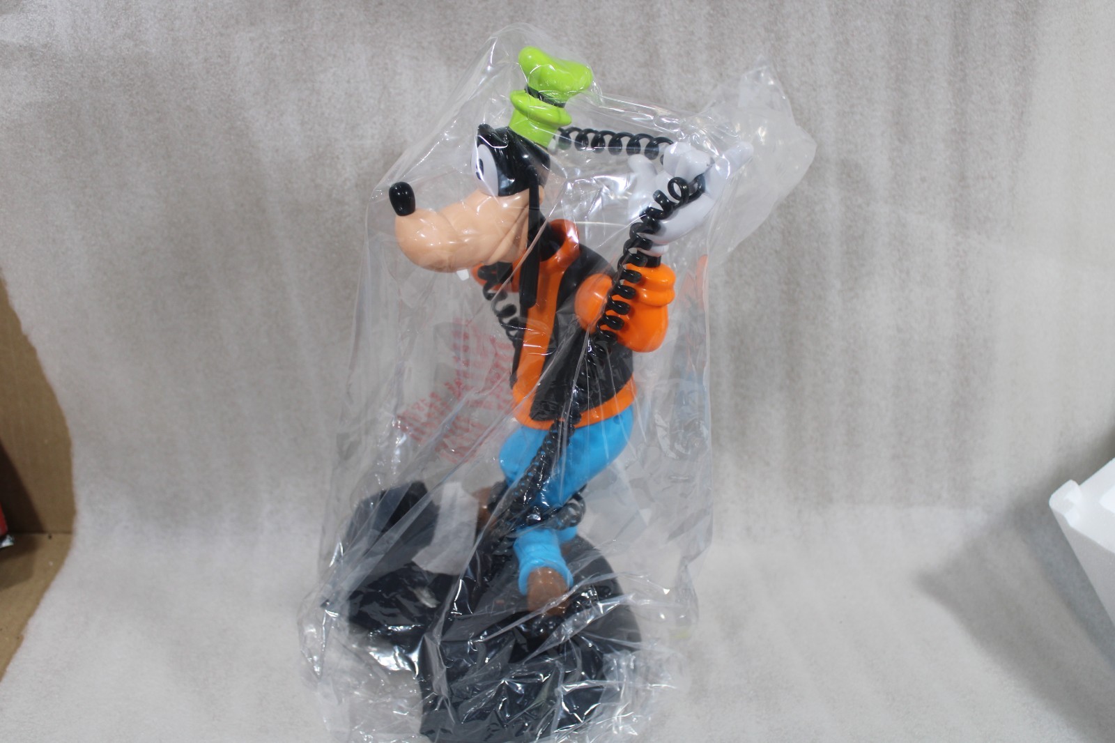 Disney Goofy Cordless Animated Talking Telephone Telemania Animatronics MIB AD