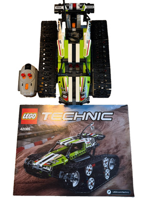 LEGO Technic 42065 RC Tracked Racer 2-in-1