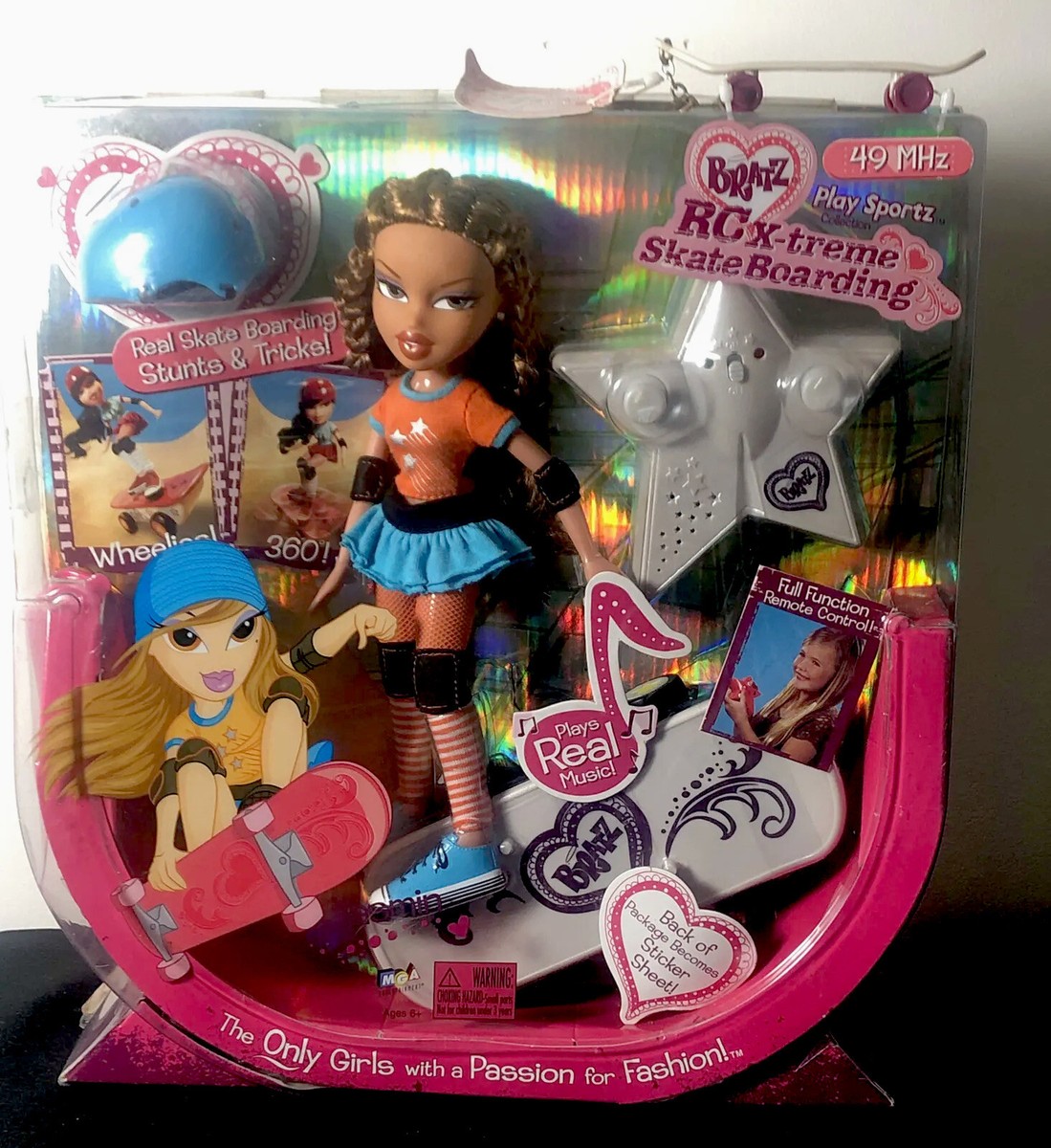 Bratz Dolls Yasmin Skateboard RC X-Treme Skate Boarding Sneakers