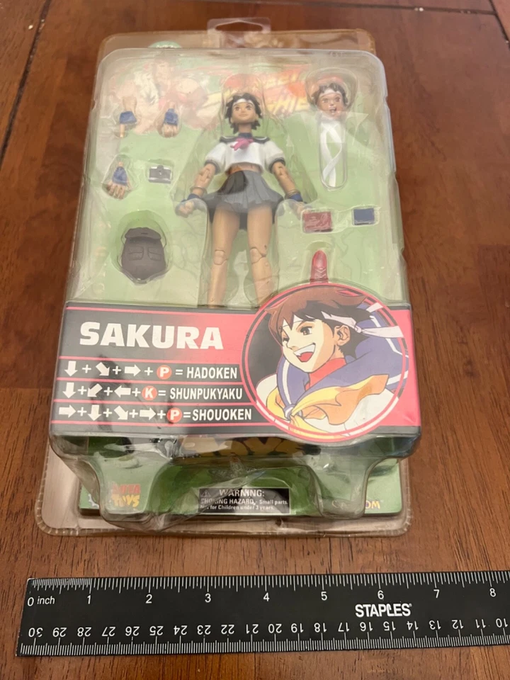 Figura de acción Capcom Street Fighter Round 3 variante Sakura Sota Toys 2005 púrpura Foto 3 de 4
