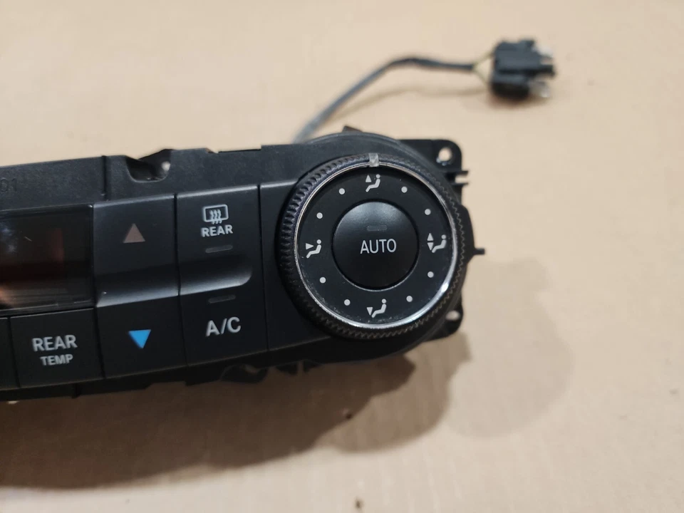 Interruptor de control de clima doble térmico Mercedes Benz CLS500 2006-2011 OE AC 2198300785 Foto 4 de 4