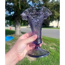 Fenton Amethyst Purple Violet Glass Daffodils Vase Ruffled Signed Fenton