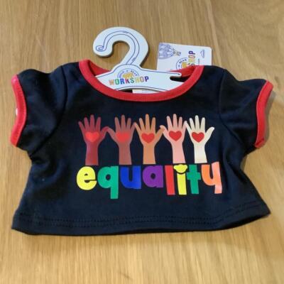 BUILD A BEAR WORKSHOP REGENBOGEN/HANDS EQUALITY T-SHIRT BRANDNEU MIT ETIKETT