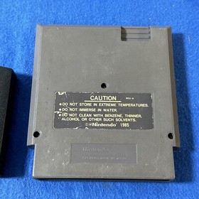 Authentic Adventure Island (Nintendo Entertainment System, 1988) NES