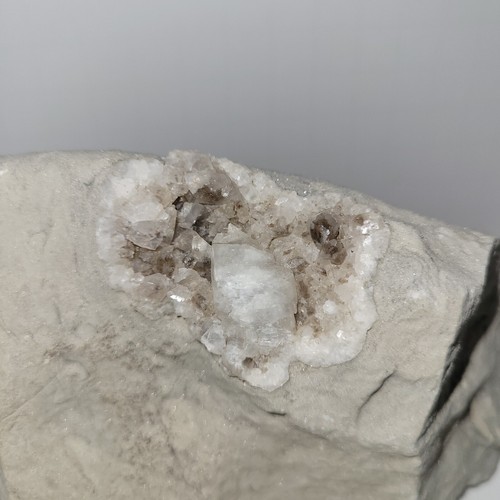 Unique Natural Crystal on Rock - Smoky Calcite on Limestone - Picture 4 of 4
