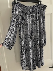 Veronica M Women’s Shorts Romper. Size Larger EUC
