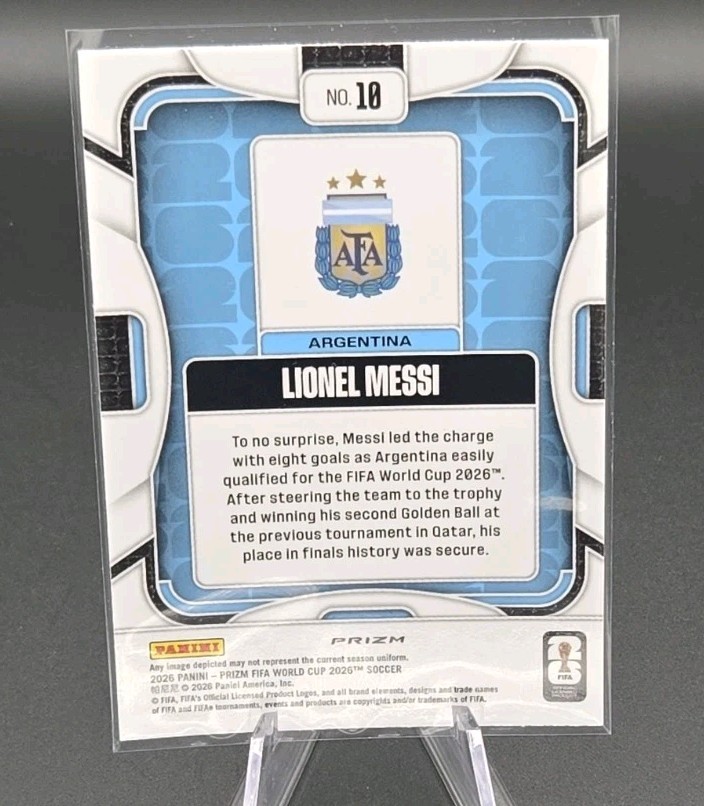 2026 Panini Prizm FIFA World Cup Lionel Messi Silver Wave Prizm #10 Argentina view 4