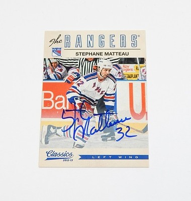 2012-13 Panini Classics Signatures Autograph Stephanie Matteau #120 On Card Auto