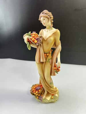 2004 Home Interiors Four Season's Autumn Lady Figurine 12233-04 Fall Décor 10''