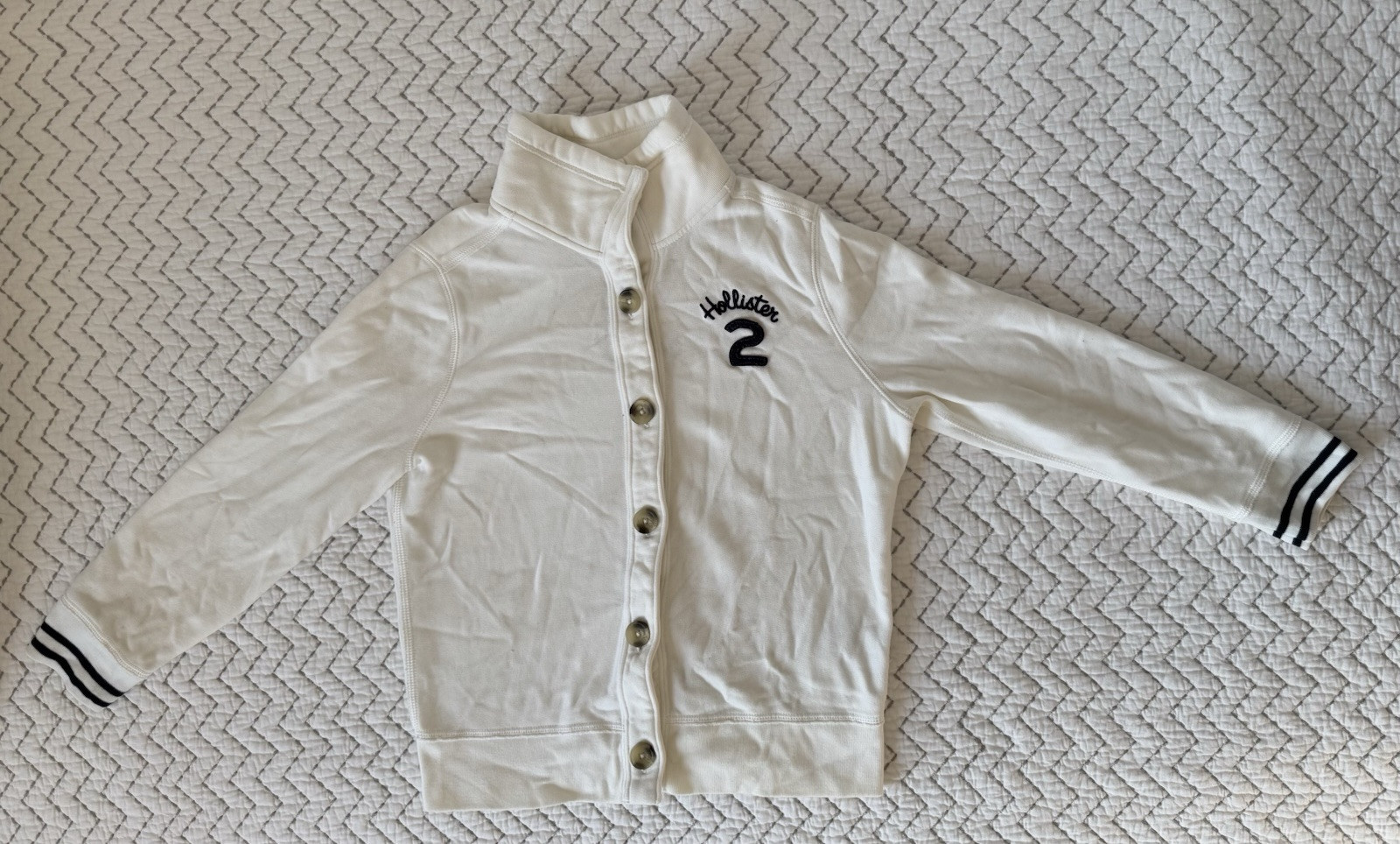 Hollister Athletic Button-Front Jacket Sweater for Casual Style