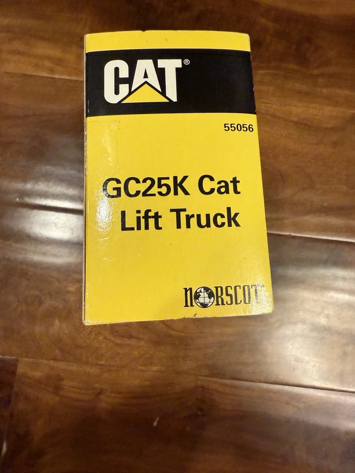 1/25 Norscot Caterpillar GC25K Lift Truck Fork Lift NOS SEALED - Image 3 of 4