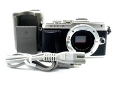 Olympus PEN E-PL7 Mirrorless Digital Camera 16MP Silver Tested Working