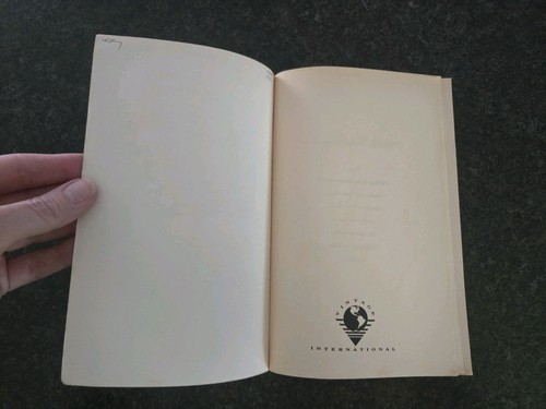 Cynthia Ozick 2 Gd Paperback Book Lot Fame And Folly, Metaphor And Memory - Picture 7 of 17
