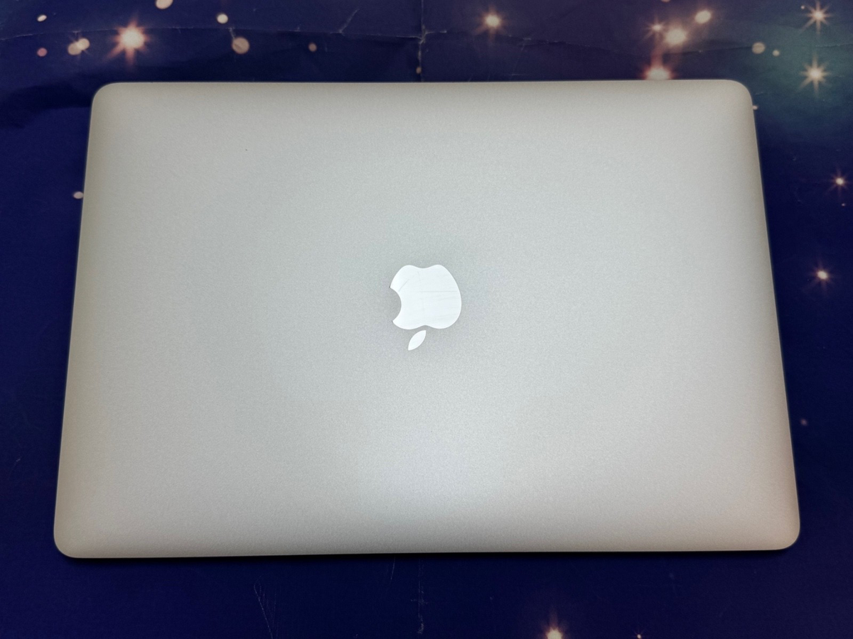2017 Apple Macbook Pro 13