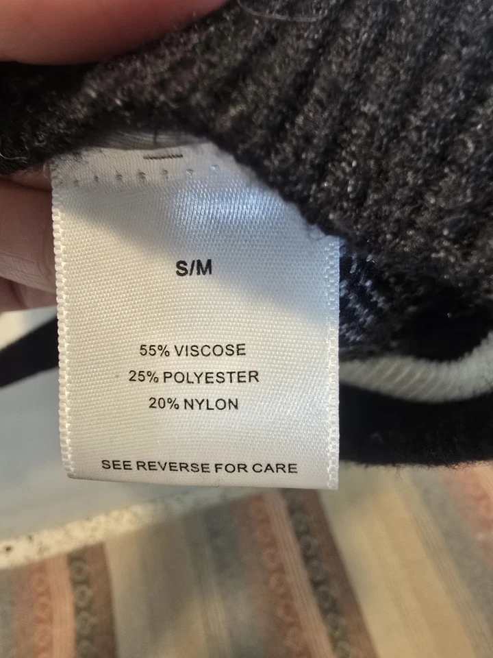 Steady Hands Cardigan Sz S/M Medium  Demon Slayer symbol Japanese Cosplay *flaw - Image 4 of 4