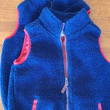 2 Carter's Blue or Red Fleece Zip Vest 5T Unisex Toddler Sleeveless Polyester