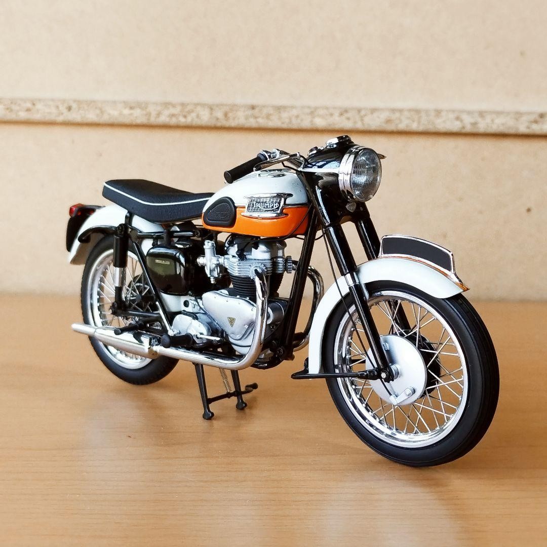 Minichamps Triumph Bonneville 650 Diecast Motorcycle Model Replica