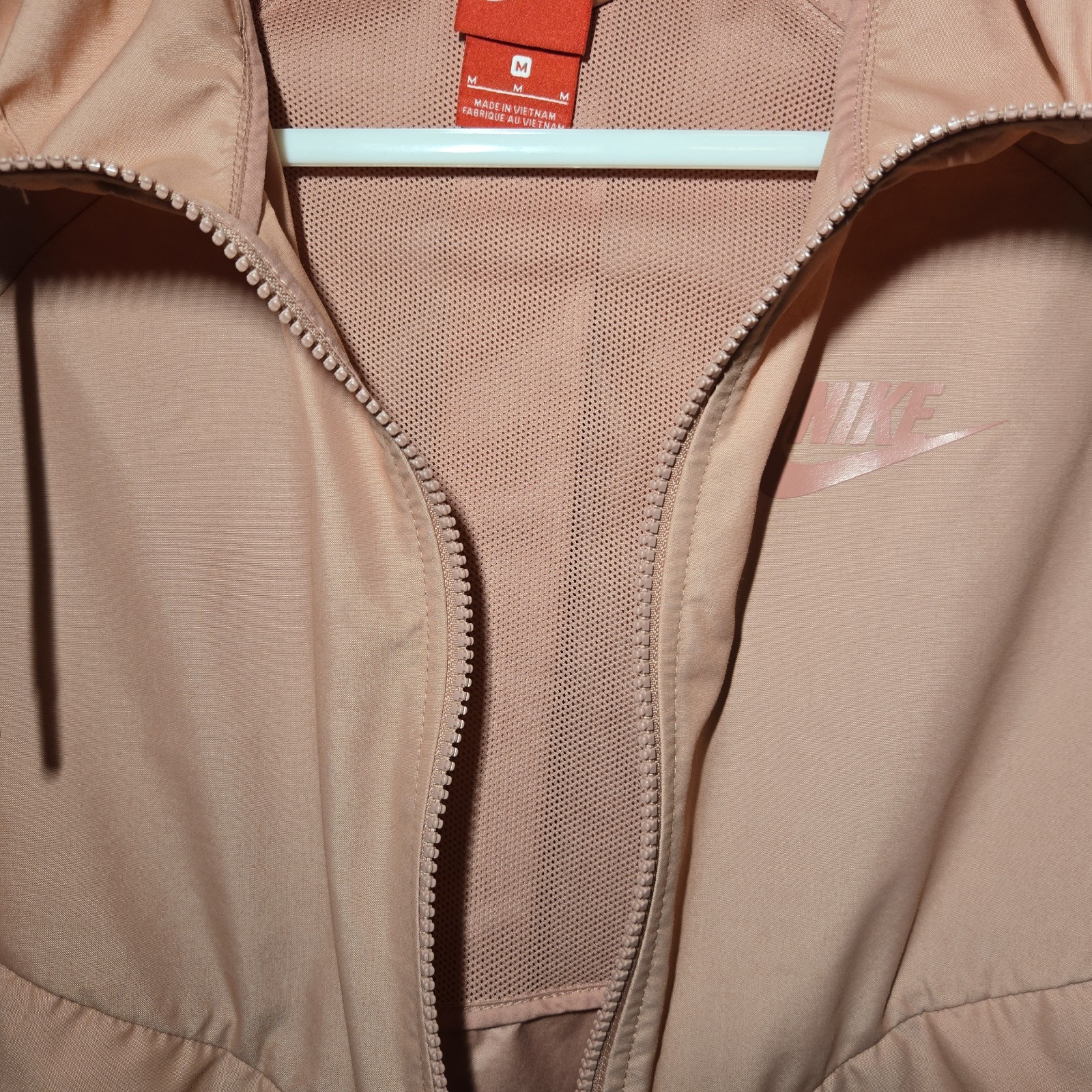 Nike Jacket Womens Stardust Pink Windrunner Hooded Full Zip 856037-644 Medium thumbnail 12