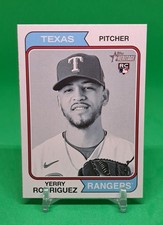 2023 Topps Heritage - Yerry Rodriguez #320 Black & White Image Variation Rookie