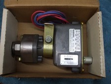 Barksdale C9612-3 PRESSURE SWITCH 250-3000PSI 1/4 IN NPT NOS New in box