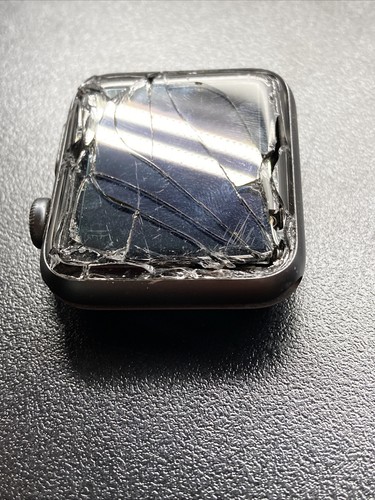 Black Apple Watch A1859 Series 3 42mm Broken Screen For Parts - Picture 6 of 10
