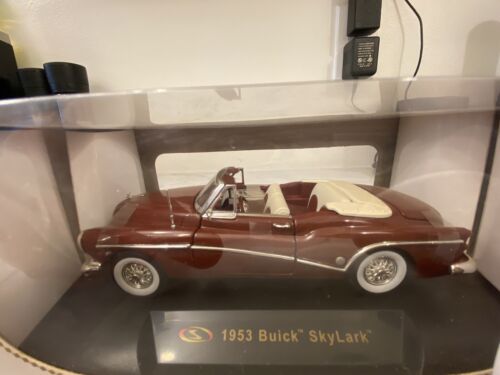 Signature Models. 1953 Buick Skylark. Die-Cast. 1/32nd Scale. - Picture 3 of 6