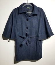 Mucros Weavers Ireland Wool Navy Blue Plaid Women's Medium Shawl / Cape