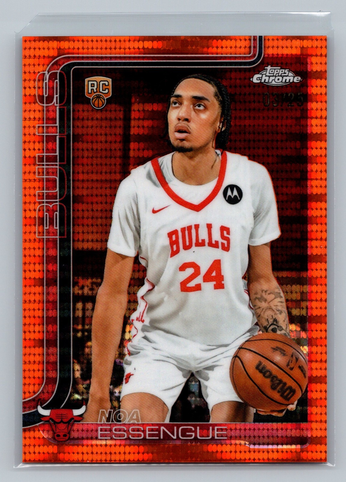 2025-26 Topps Chrome Noa Essengue, Chicago Bulls RC Pulsar Orange /25 #262