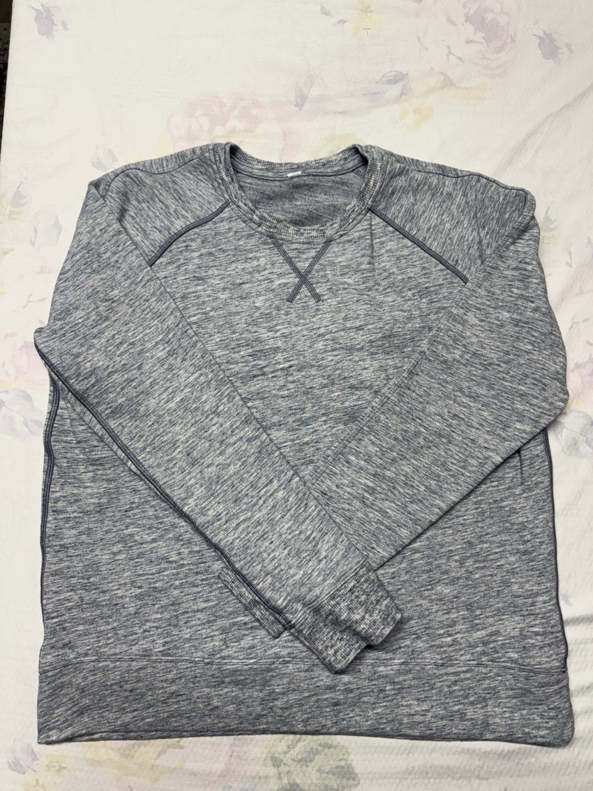 Lululemon Gray Pullover Crew Neck Sweatshirt Men'… - image 1