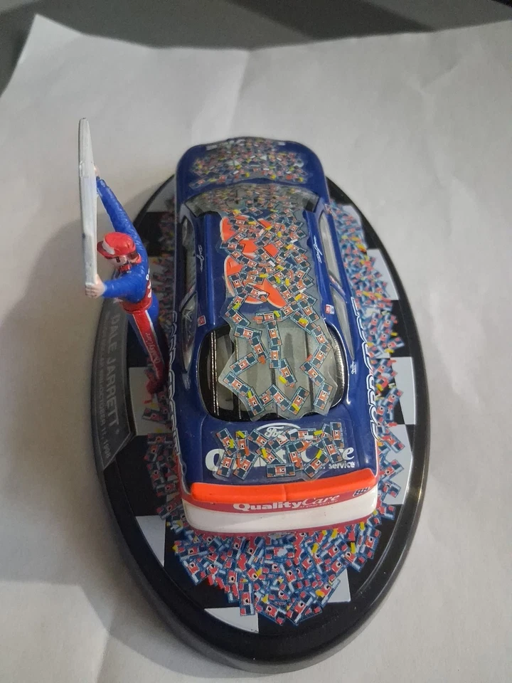 Dale Jarrett 1999 Escala 1:43 Vintage NASCAR Diecast Car Million Dollar Baby Foto 3 de 4