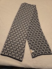 Michael Kors Bufanda MK Monograma Estampado Logo Tejido Blanco y Negro