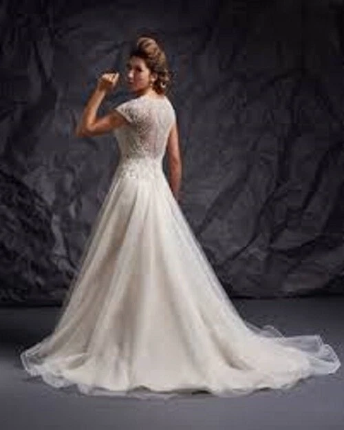 Bonny Essence Collection Wedding Gown Dress Cap Sleeve Natural Style 8700M Sz 10 - Image 2 of 4