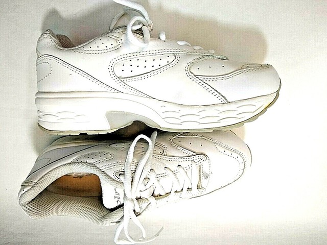 spring loaded athletic shoes