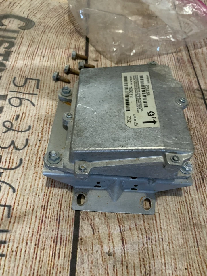 吉普牧马人 TJ 97-00 安全气囊控制模块支架 OEM 1997 1998 1999 2000 — 第 4/4 张图片