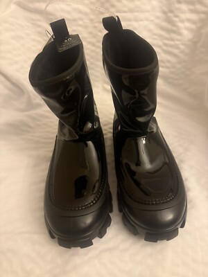 *NEW* WOMEN UGG CLASSIC BRELLAH MINI Black (1144059 BLK), Size 6 USA/ EU 37