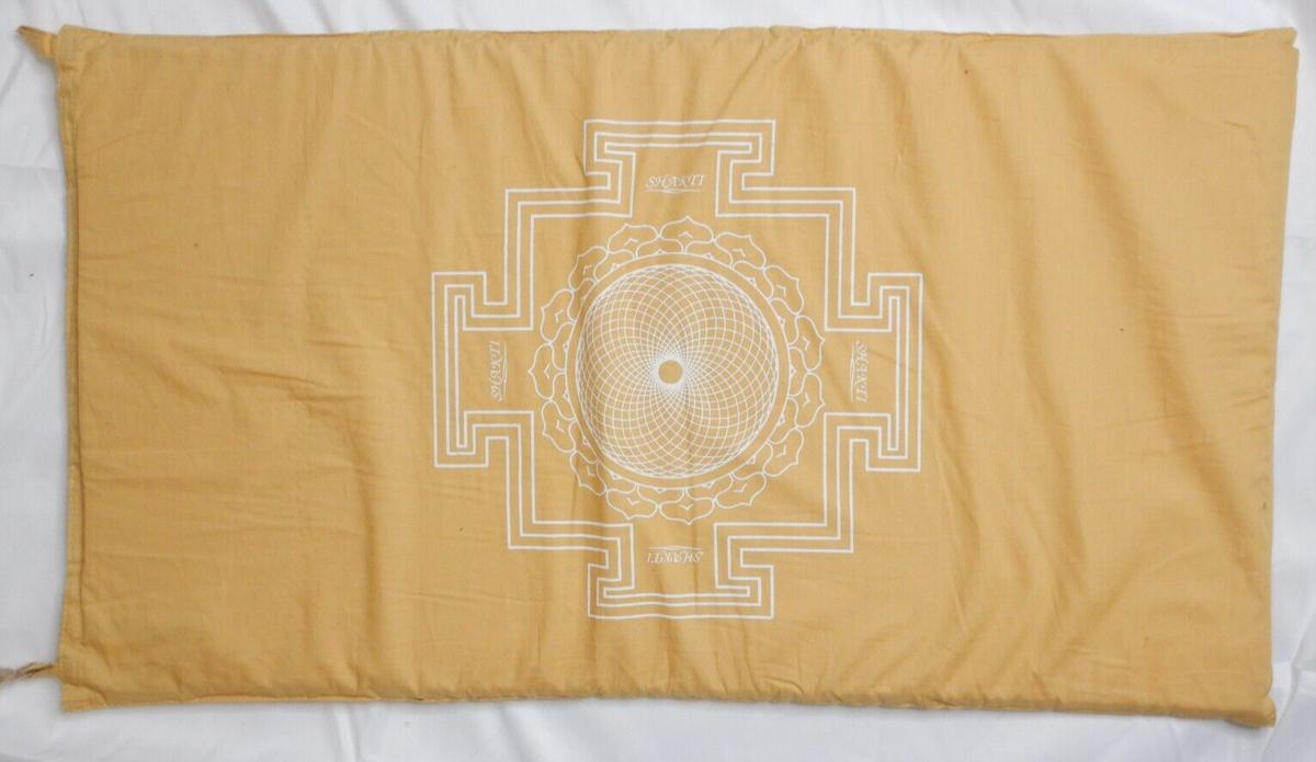 シャクティマット　Shakti Mat Light-Yellow Shakti Acupressure Mat Light – Coach & I Lifestyle
