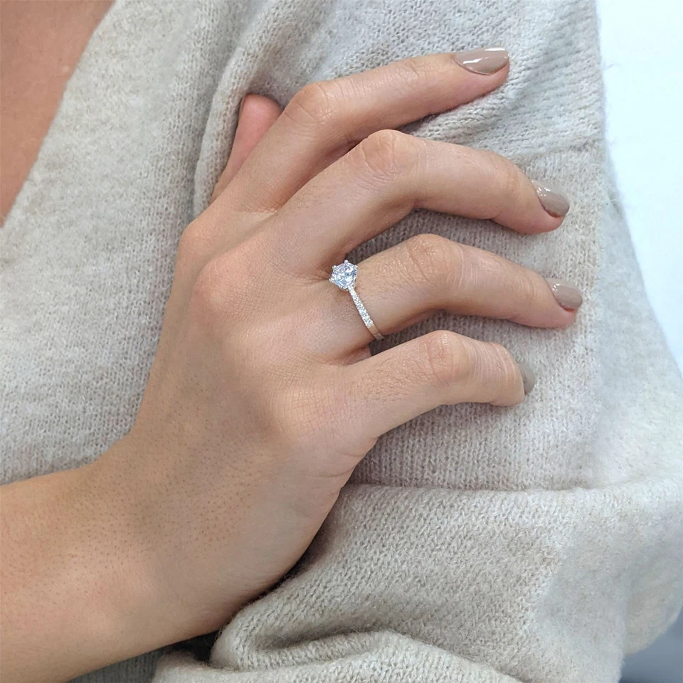 Silverly Anello Donna Argento 925 Solitario Quadrato Zirconi Brillanti Rotondi - Immagine 3 di 4