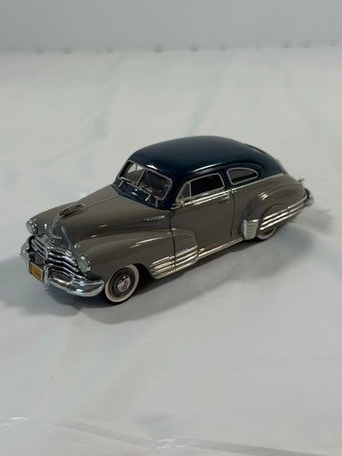 Motor City USA 1948 Chevy Aero Sedan Blue and Gray MC-60 1:43 NO BOX RARE - Picture 17 of 20