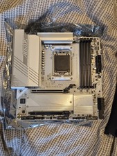 Gigabyte B650M AORUS ELITE AX ICE AM5 DDR5 Motherboard