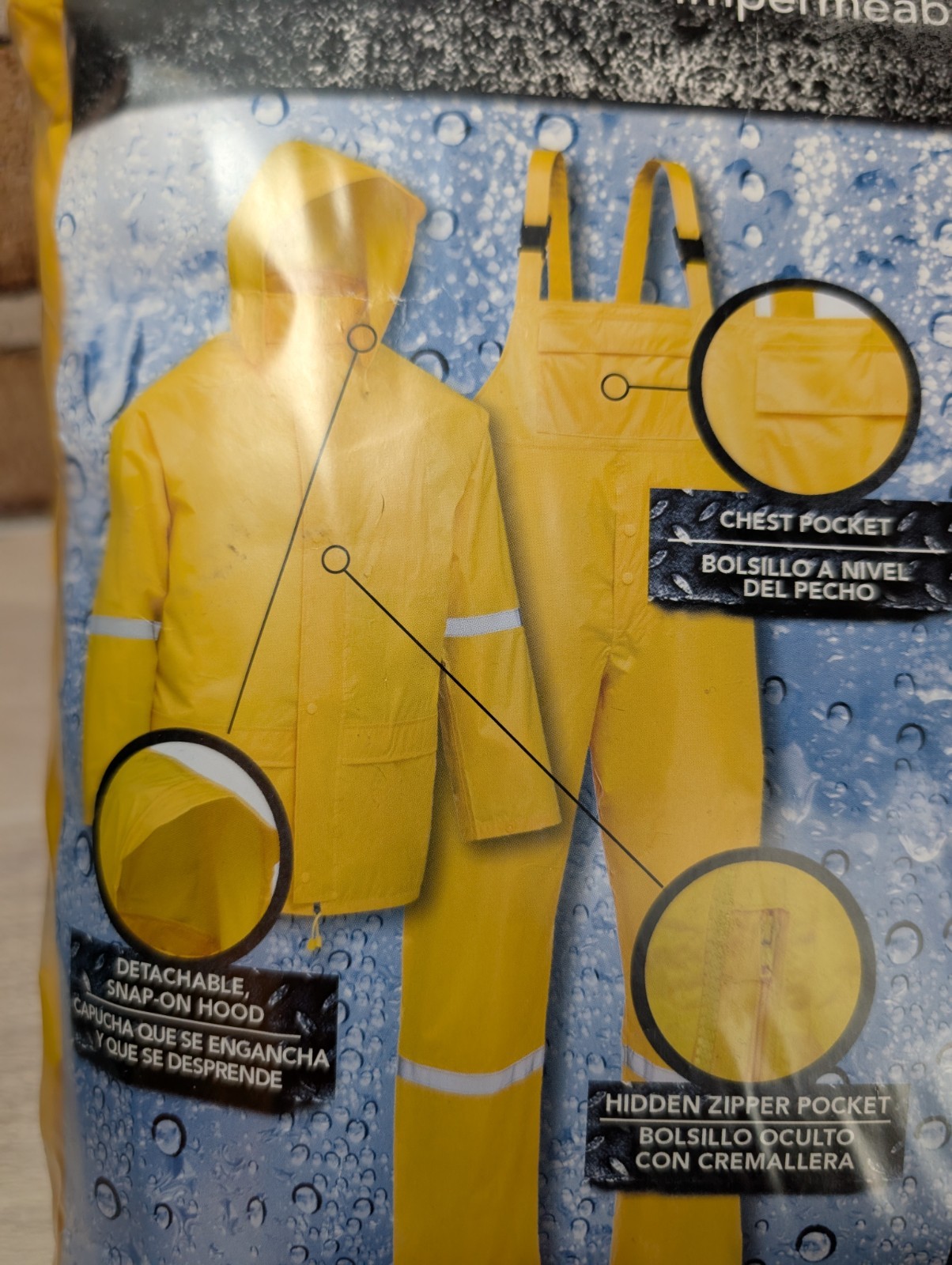 3 Piece RainSuit With Reflective Tape And Adjustable Shoulder Strap Size Large