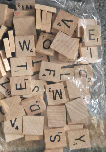 100 SCRABBLE Tiles Complete Set of Letters + blanks Original Wood - Picture 2 of 2