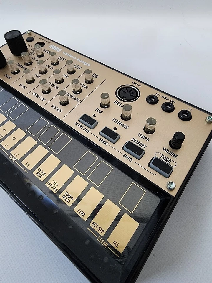 Korg Volca Keys Analog Polyphonic Sequencer Analog Synthesizer Loop Sequencer - Image 3 of 3