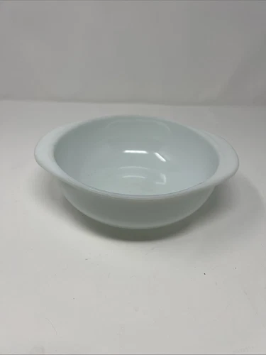 USA Vintage Pyrex 026 Milk Glass Bowl Baking Dish Corning (no Lid)